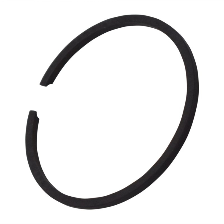 Kolvring i gruppen  hos Gräsklipparbutiken (5310048-17)