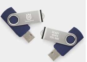 USB Minnessticka RWYA, 8 GB - Husqvarna i gruppen Skog och Trädgårdsprodukter / Husqvarna Kläder/Skyddsutrustning / Arbetskläder / Accessoarer hos Gräsklipparbutiken (5822977-01)