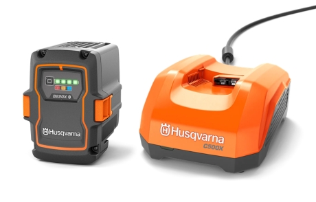 Batteripaket B220X & laddare C500X i gruppen Skog och Trädgårdsprodukter / Husqvarna Batteridrivna Trädgårdsmaskiner / Batteri & laddare hos Gräsklipparbutiken (9706078)
