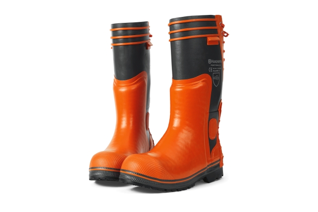 CHAINSAW RUBBER BOOTS FUNCTION