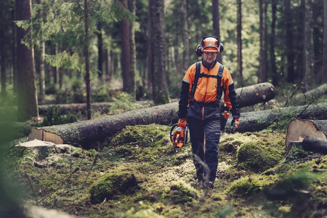 Husqvarna midjebyxa, Technical herr