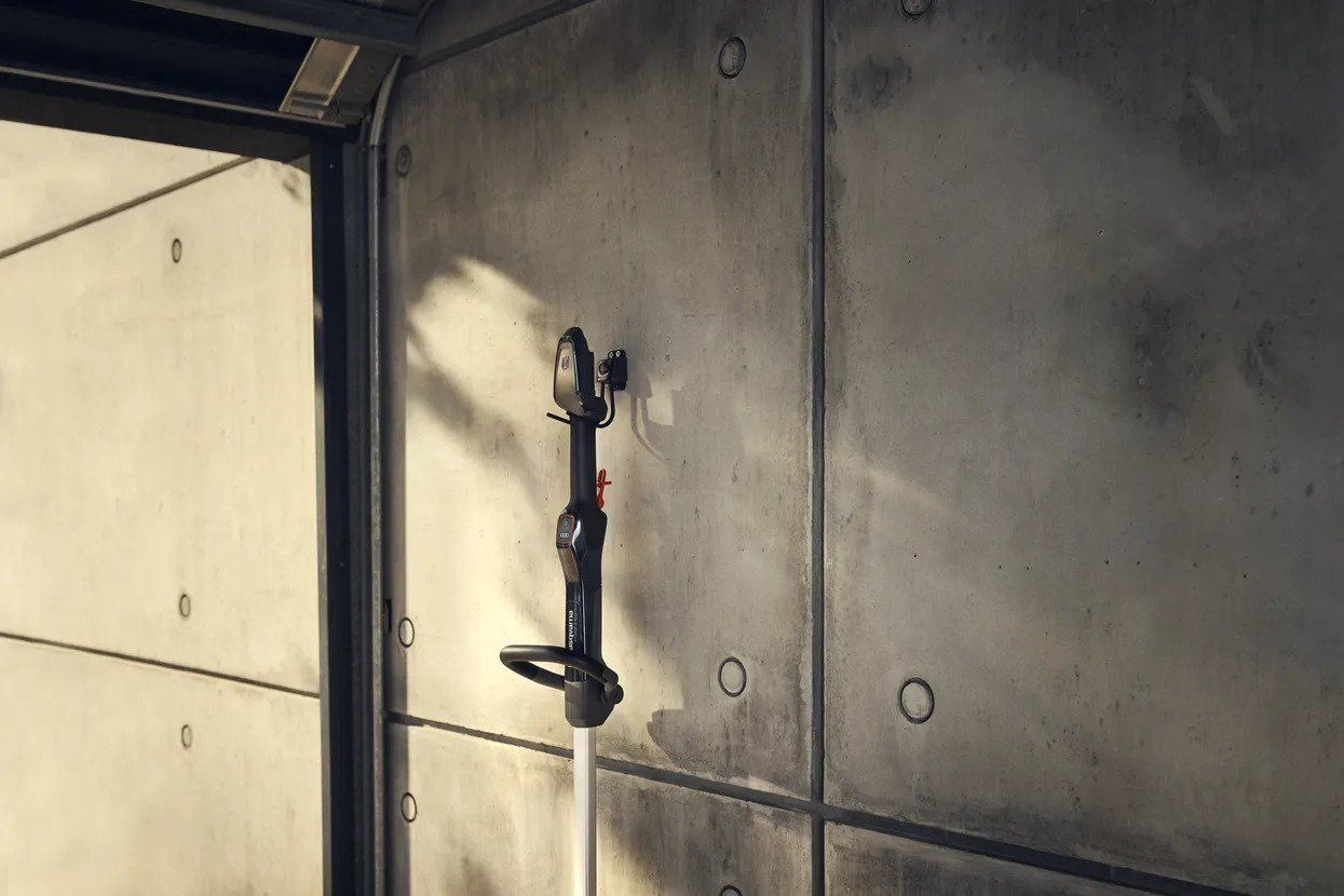 Husqvarna Aspire™ T28 Trimmer - utan batteri och laddare