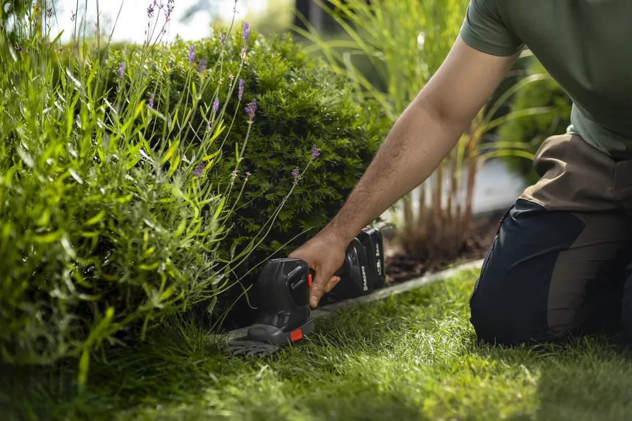 Husqvarna Aspire™ S20 Busk-/Grässax - med batteri och laddare