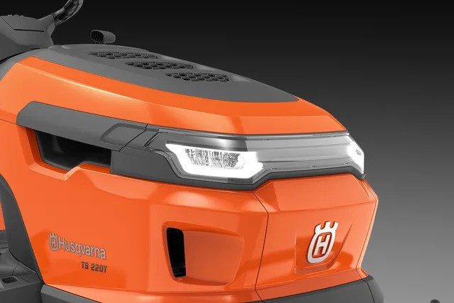 Husqvarna TC 220T Traktor