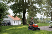 Husqvarna TS 100i Batteridriven Traktor Husqvarna TS 100i Batteridriven Traktor