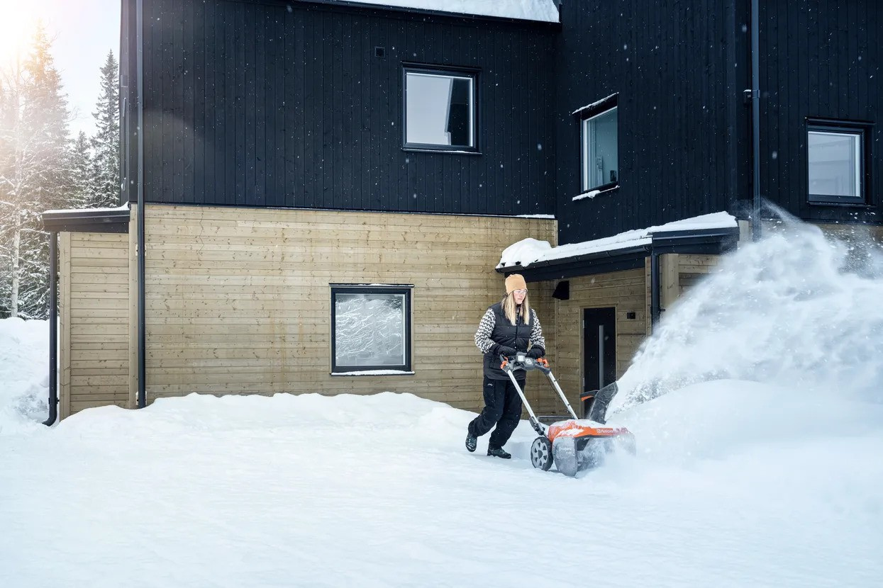 Husqvarna ST 253i Batteridriven Snöslunga