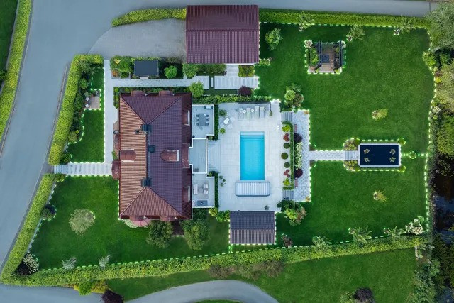 Husqvarna Automower® 410VE Nera Robotgräsklippare